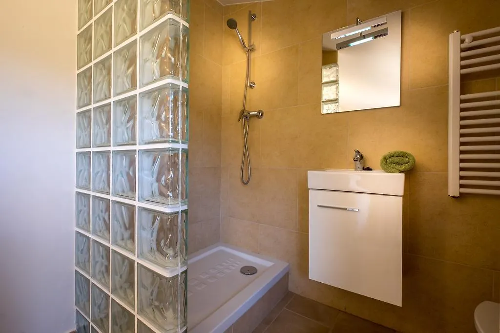Can Tarongeta Apartments Palafrugell