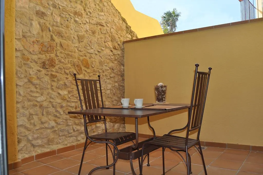 Can Tarongeta Apartments Palafrugell